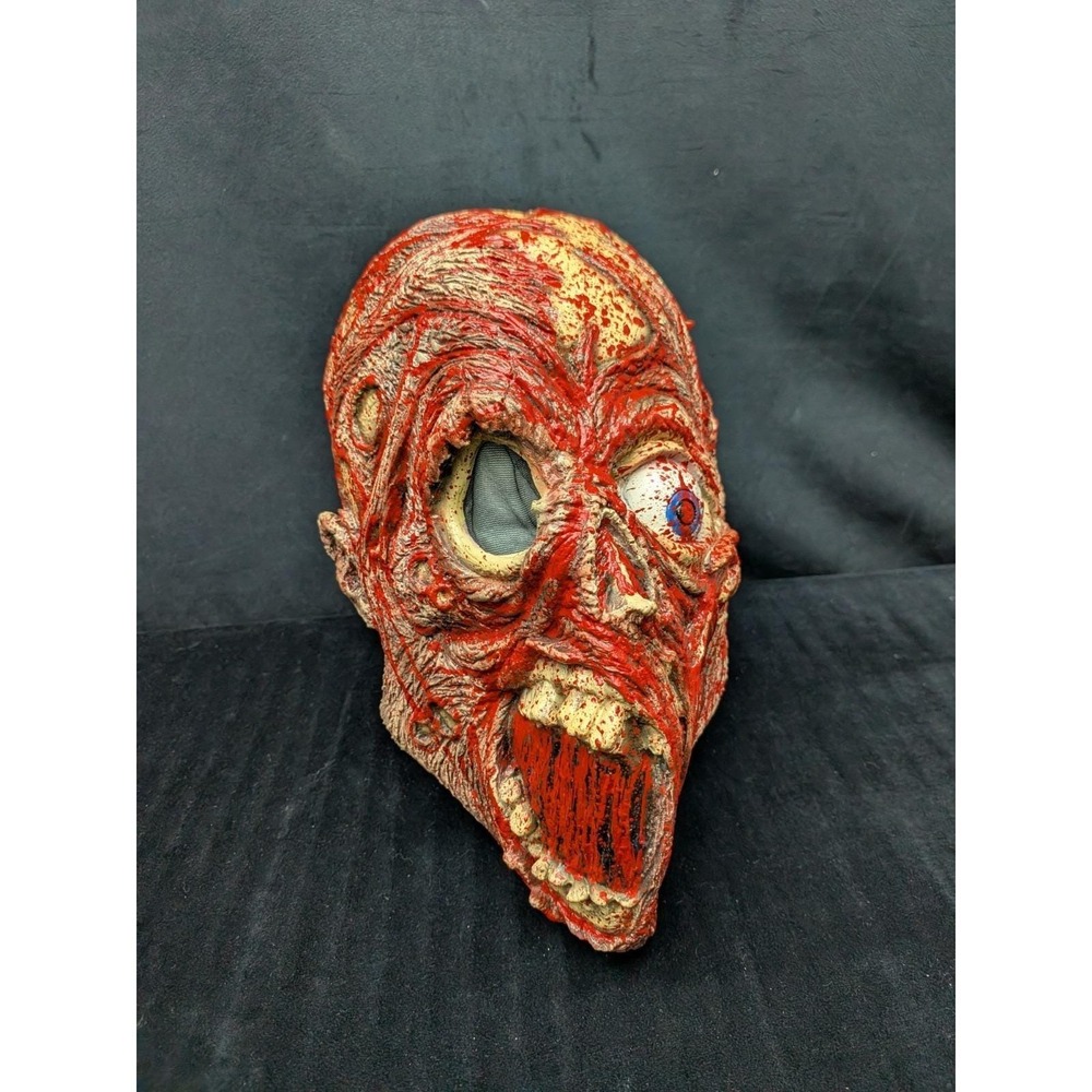 Vintage 2000 OOP Mask Illusions Halloween Gruesome Muscled Membrane Skull Mexico